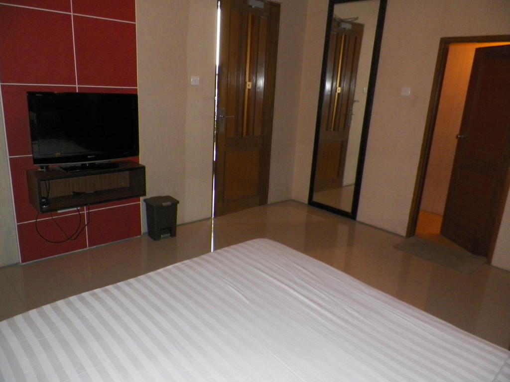 Ariandri Boutique Guesthouse Bandung Pokój zdjęcie