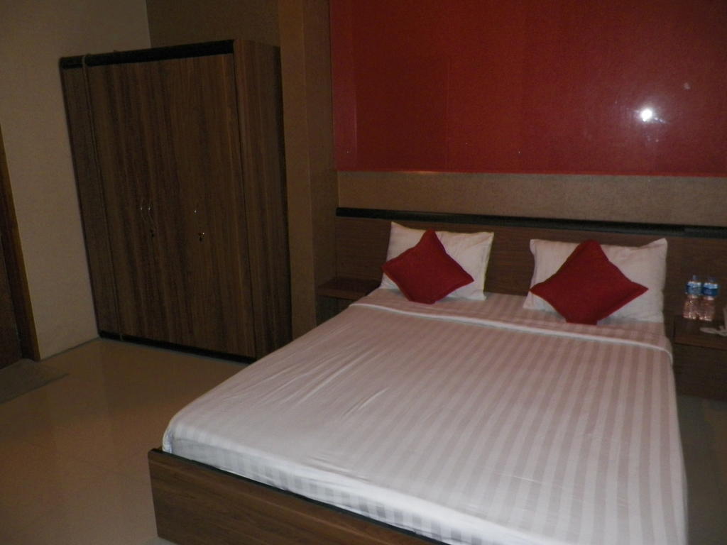 Ariandri Boutique Guesthouse Bandung Pokój zdjęcie